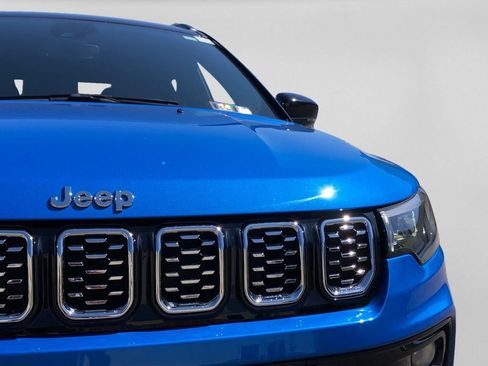 Certified 2024 Jeep Compass Limited AWD/4WD image 32