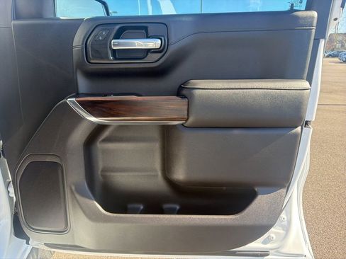 Used 2021 GMC Sierra 1500 SLT w/ SLT Premium Package image 27