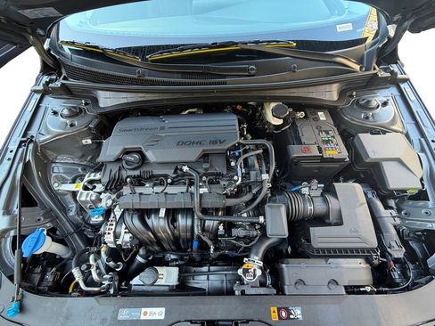 New 2026 Hyundai Elantra Limited FWD image 22