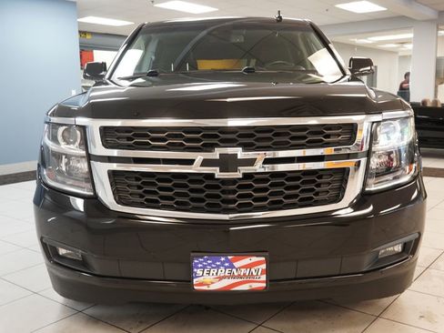 Used 2019 Chevrolet Suburban LT AWD/4WD image 15