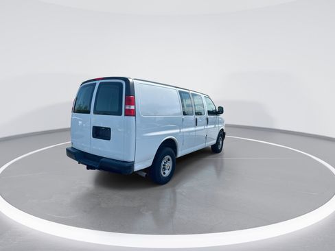 Used 2020 Chevrolet Express 2500 w/ Driver Convenience Package RWD image 9
