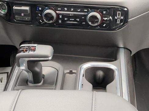Certified 2025 Chevrolet Silverado 1500 LTZ w/ LTZ Premium Package AWD/4WD image 16