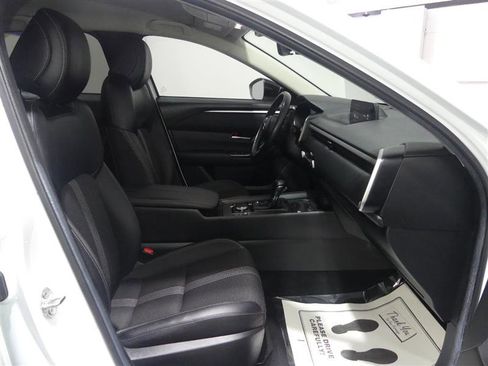 Used 2024 MAZDA CX-50 AWD 2.5 S w/ Preferred Package image 22