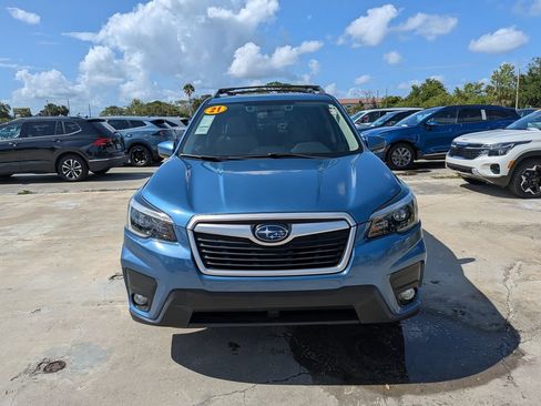 Used 2021 Subaru Forester Premium AWD/4WD image 3