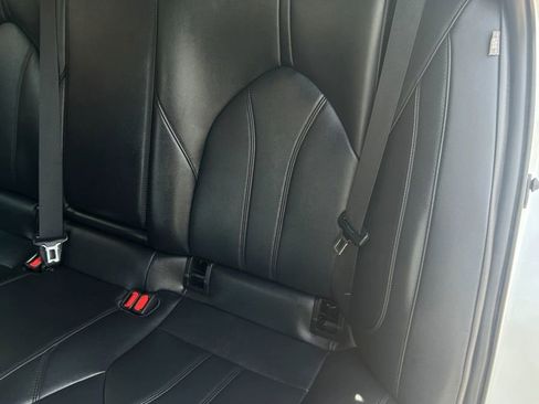 Used 2021 Toyota Avalon XLE image 33