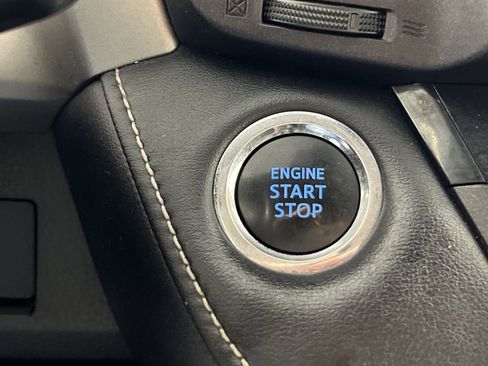 Used 2018 Toyota RAV4 XLE image 33