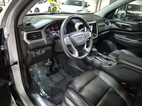Used 2017 GMC Acadia SLT AWD/4WD image 11