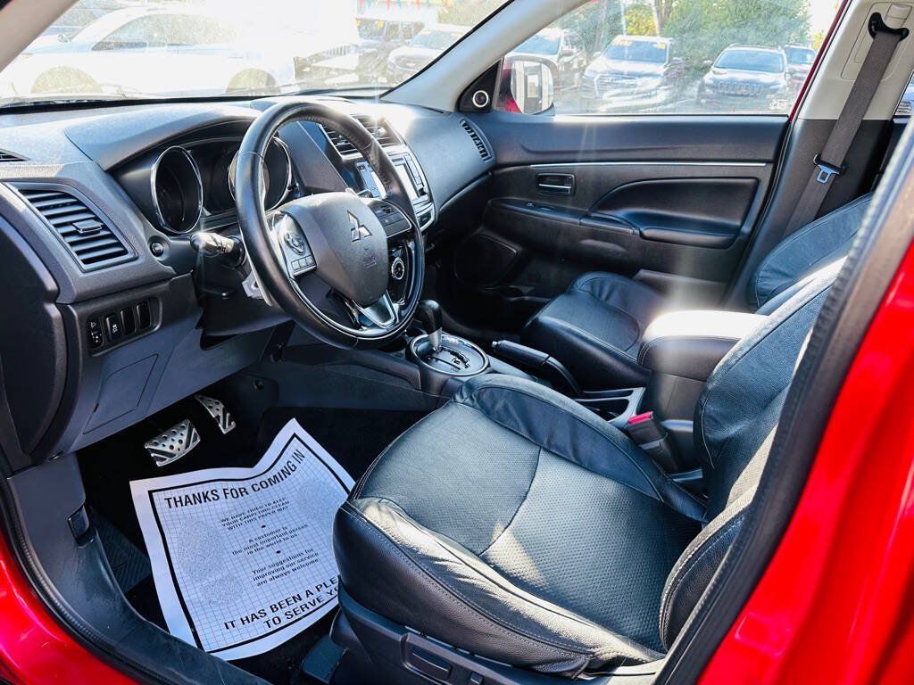 Used 2016 Mitsubishi Outlander Sport SEL AWD/4WD image 18