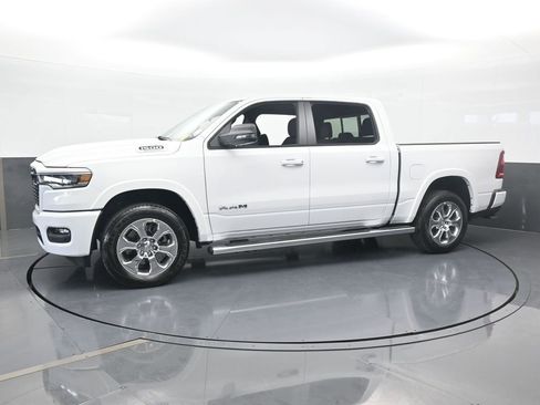 Used 2025 RAM 1500 Big Horn AWD/4WD image 2