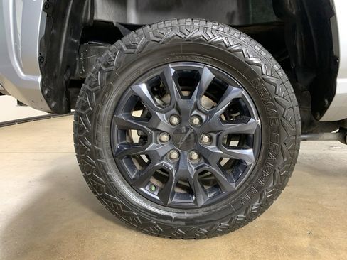 Used 2024 Toyota Tacoma SR5 image 37