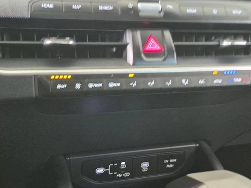 Used 2025 Kia K4 FWD image 17