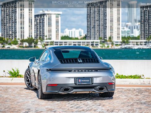 Used 2025 Porsche 911 Carrera S image 3