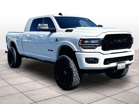 Used 2022 RAM 3500 Limited AWD/4WD image 3