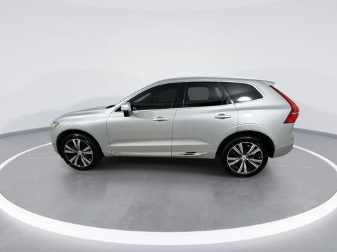 Used 2022 Volvo XC60 B5 Inscription FWD image 5