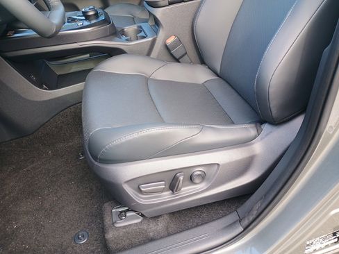 New 2026 Subaru Solterra Premium image 9