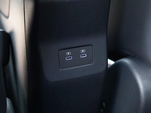 New 2025 Nissan Kicks SR image 24