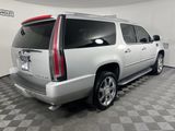 Used 2011 Cadillac Escalade ESV Luxury image 5