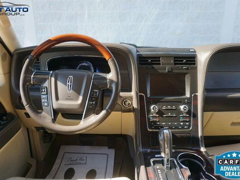 Used 2015 Lincoln Navigator 4WD w/ Equipment Group 101A Reserve image 33