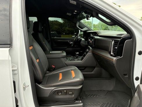 Used 2022 GMC Sierra 1500 AT4 w/ AT4 Premium Package AWD/4WD image 15