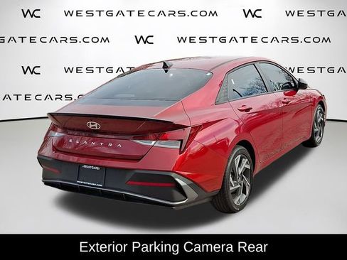 Used 2025 Hyundai Elantra Sport image 8