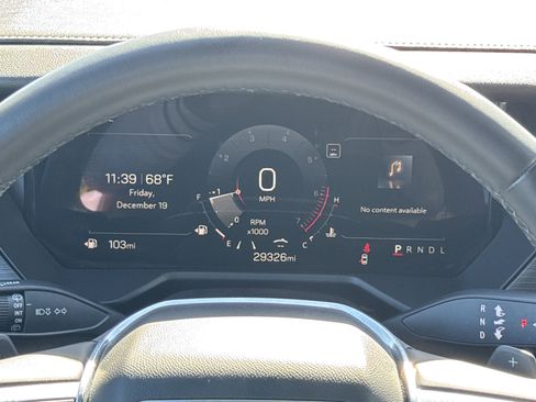 Used 2024 GMC Acadia Elevation image 16