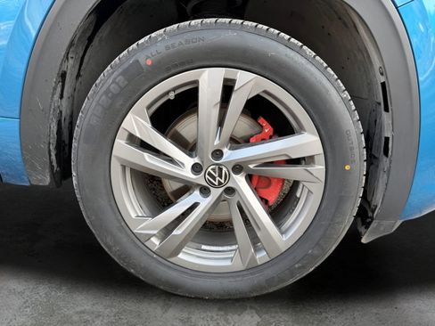 Used 2024 Volkswagen Atlas Cross Sport SEL R-Line image 9