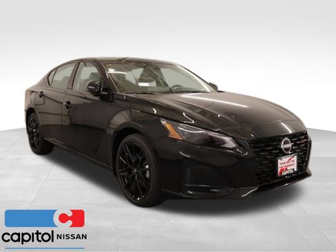 New 2026 Nissan Altima 2.5 SR w/ SR Midnight Edition Package AWD/4WD image 1
