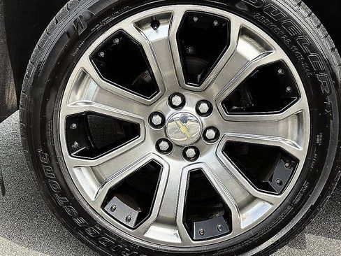 Used 2015 Chevrolet Tahoe LTZ AWD/4WD image 8