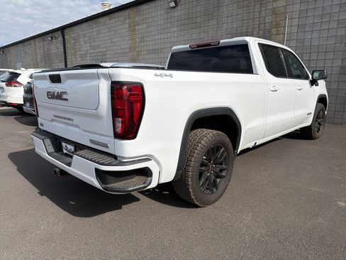 Used 2022 GMC Sierra 1500 Elevation AWD/4WD image 3