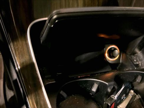 Used 2017 Mercedes-Benz GLC 300 GLC 300 image 35