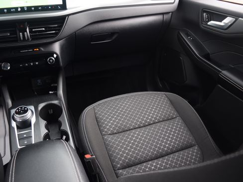 Used 2023 Ford Escape Active w/ Tech Pack #2 image 14