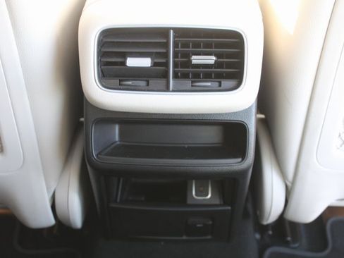 Used 2022 Mercedes-Benz GLE 350 4MATIC image 19