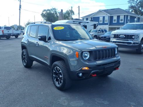 Used 2023 Jeep Renegade Trailhawk AWD/4WD image 7