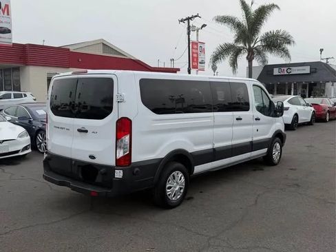 Used 2015 Ford Transit 350 XLT image 4