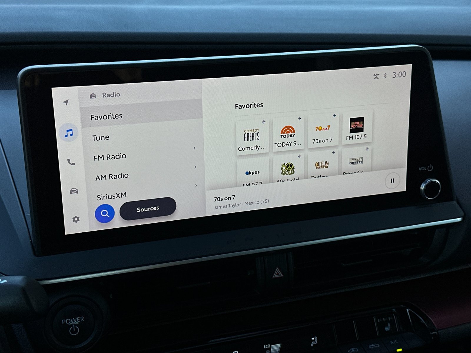 Used 2024 Toyota Prius Prime FWD image 17