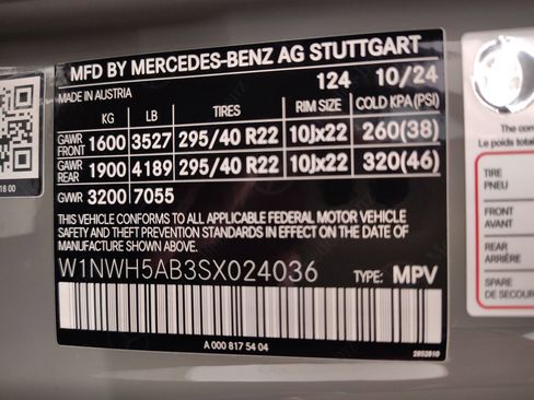 Certified 2025 Mercedes-Benz G 63 AMG 4MATIC image 18