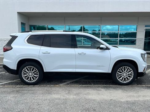 New 2026 GMC Acadia Denali w/ Super Cruise Package FWD image 3