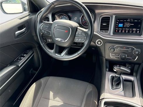 Used 2022 Dodge Charger SXT image 12