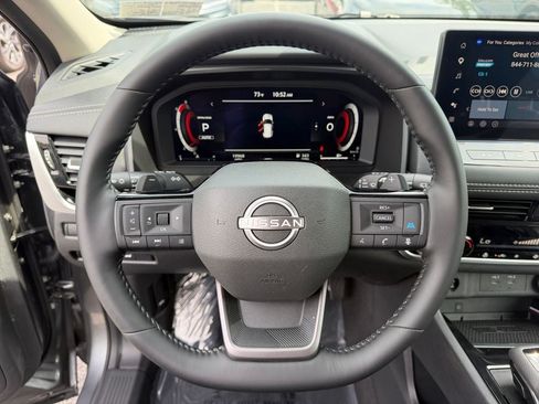 Used 2026 Nissan Rogue SL AWD/4WD image 15