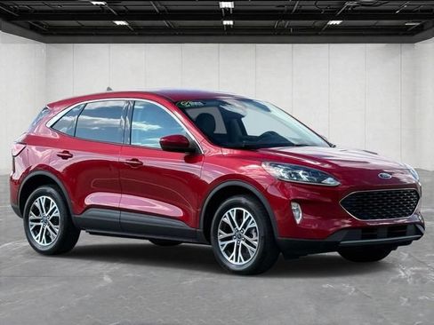 Used 2022 Ford Escape SEL w/ Class II Trailer Tow Package AWD/4WD image 4