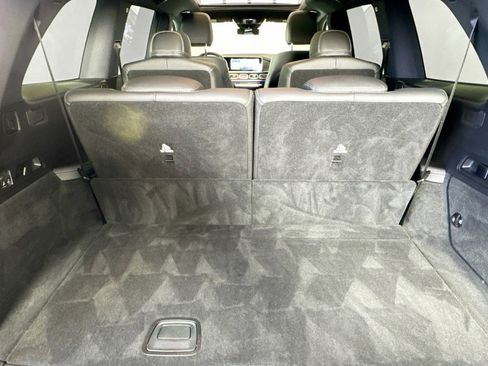 Certified 2025 Mercedes-Benz GLS 450 4MATIC image 25