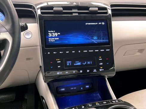 Certified 2023 Hyundai Tucson Limited image 5