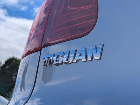 Used 2013 Volkswagen Tiguan S AWD/4WD image 31
