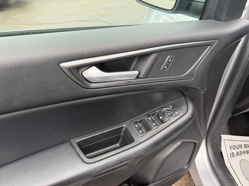 Used 2020 Ford Edge SE AWD/4WD image 9