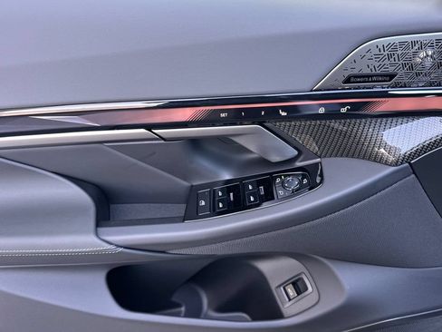 New 2026 BMW 550e xDrive AWD/4WD image 10