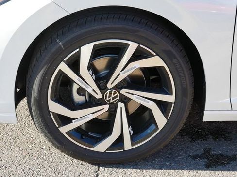 New 2026 Volkswagen Jetta SEL FWD image 5