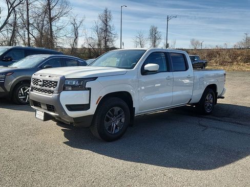 New 2026 Nissan Frontier SV w/ All-Weather Content Package image 2