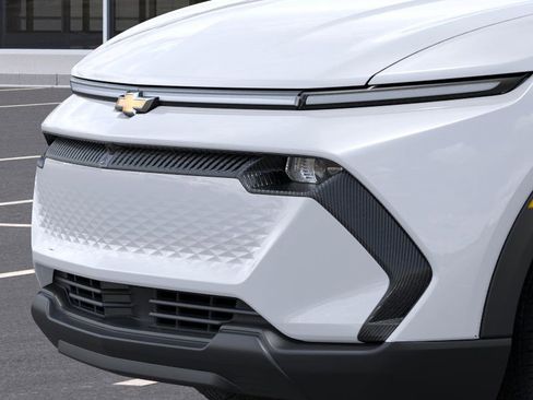 New 2026 Chevrolet Equinox EV LT image 15