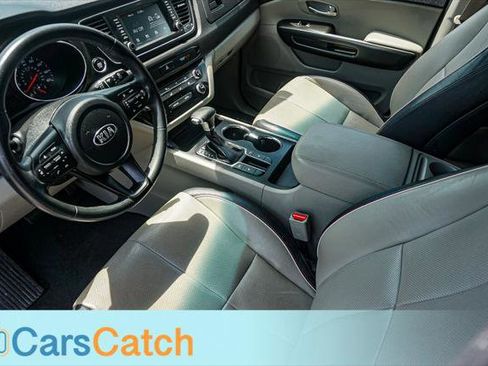 Used 2019 Kia Sedona EX FWD image 16