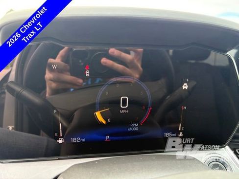 New 2026 Chevrolet Trax LT w/ LT Convenience Package FWD image 18